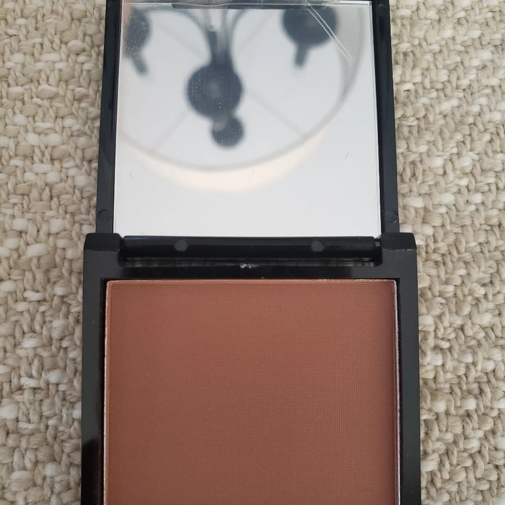 NWT Lovecraft Beauty Bronzer in shade Sunniva